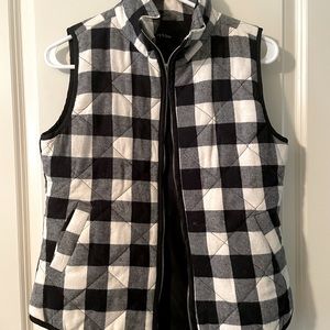 Black/white Buffalo-checked Vest